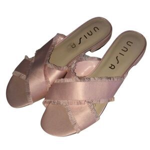 Unisa blush satin frayed edge slides NWOB